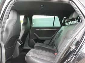 Škoda Superb (2021) thumbnail 15