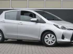 Toyota Yaris (2014) thumbnail 1
