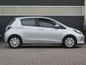 Toyota Yaris (2014) thumbnail 19