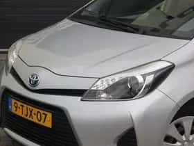 Toyota Yaris (2014) thumbnail 21