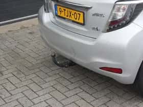 Toyota Yaris (2014) thumbnail 24