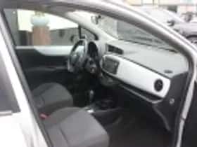 Toyota Yaris (2014) thumbnail 29