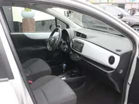 Toyota Yaris (2014) thumbnail 48