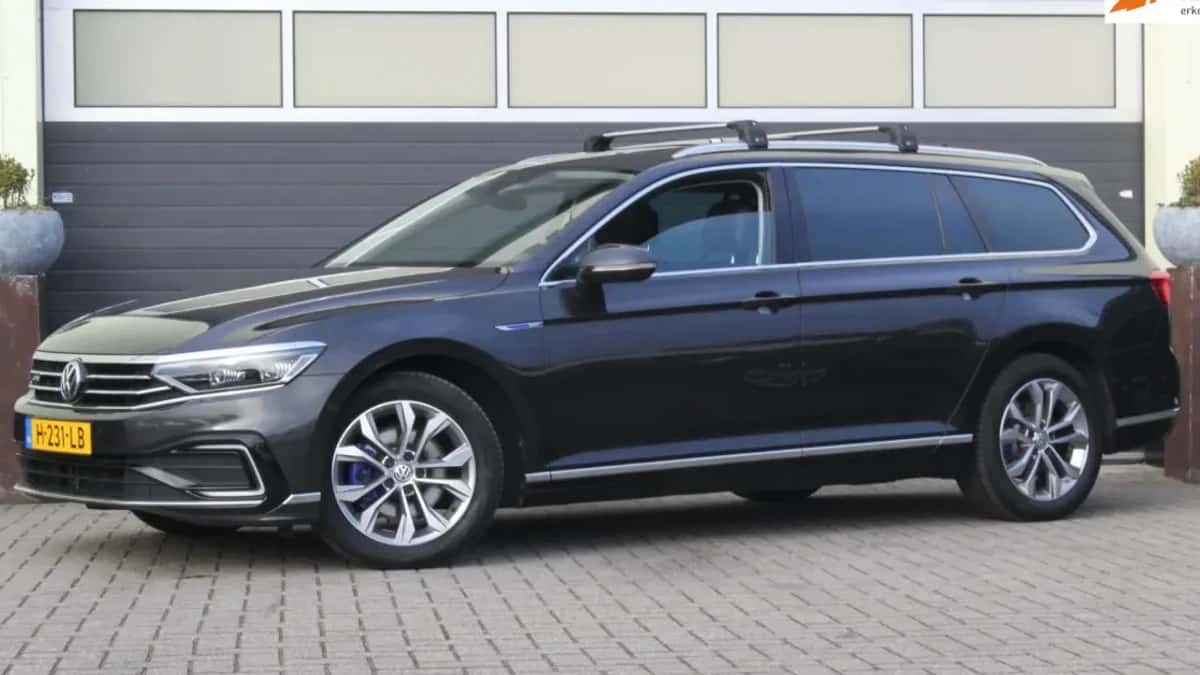 Volkswagen Passat (2020) — foto 1