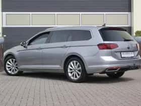 Volkswagen Passat (2022) thumbnail 30
