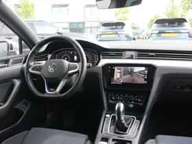 Volkswagen Passat (2022) thumbnail 10