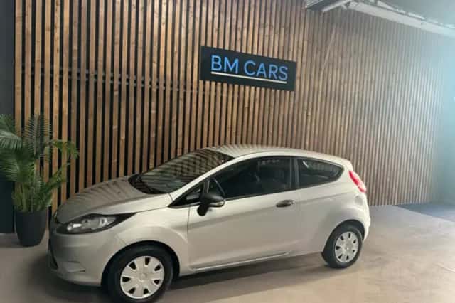 Ford Fiesta (2010) thumbnail 1
