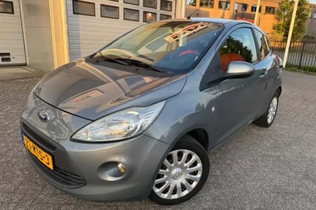 Ford Ka (2010) thumbnail 4