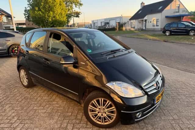 Mercedes-Benz A-Klasse (2011) thumbnail 6