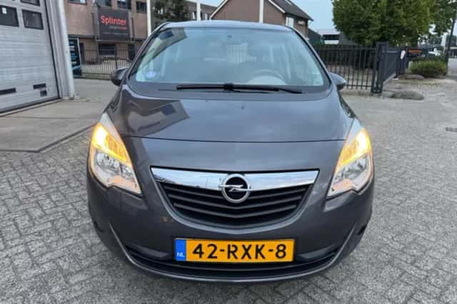 Opel Meriva (2011) thumbnail 6