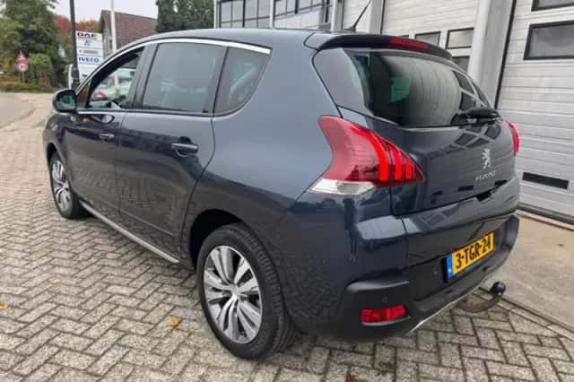 Peugeot 3008 (2014) thumbnail 3