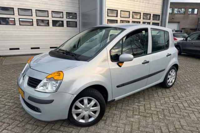 Renault Modus (2006) thumbnail 6