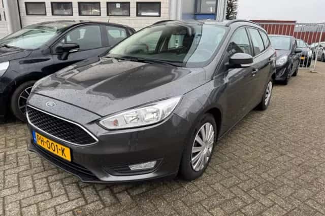 Ford Focus (2017) thumbnail 3