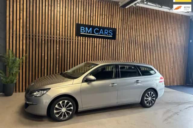 Peugeot 308 (2014) thumbnail 1