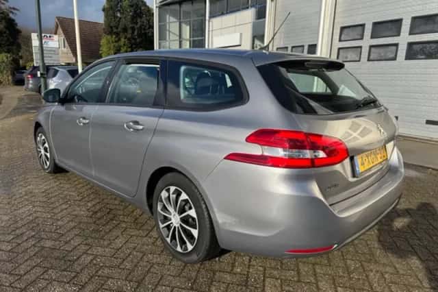 Peugeot 308 (2014) thumbnail 3