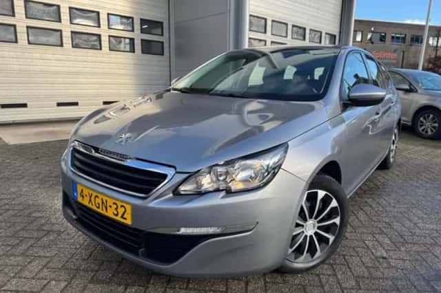 Peugeot 308 (2014) thumbnail 4