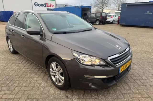 Peugeot 308 (2014) thumbnail 3