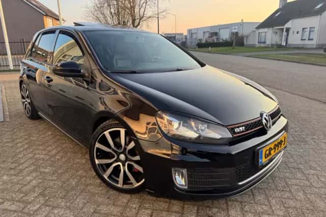 Volkswagen Golf (2012) thumbnail 2