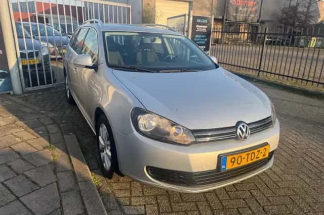 Volkswagen Golf (2012) thumbnail 1
