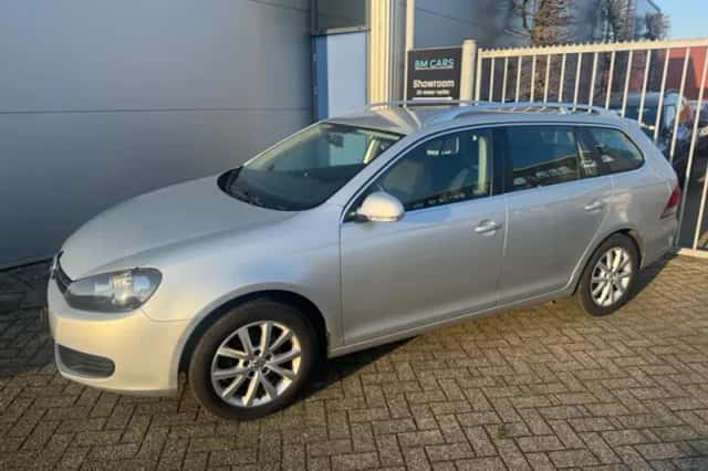 Volkswagen Golf (2012) thumbnail 2