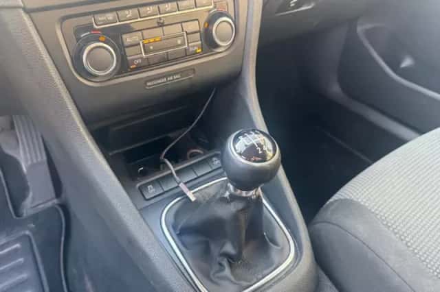 Volkswagen Golf (2012) thumbnail 5