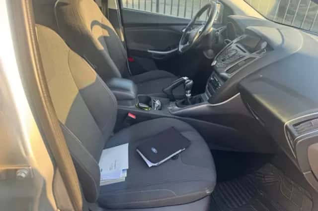 Ford Focus (2013) thumbnail 6