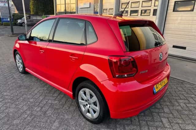 Volkswagen Polo (2011) thumbnail 3