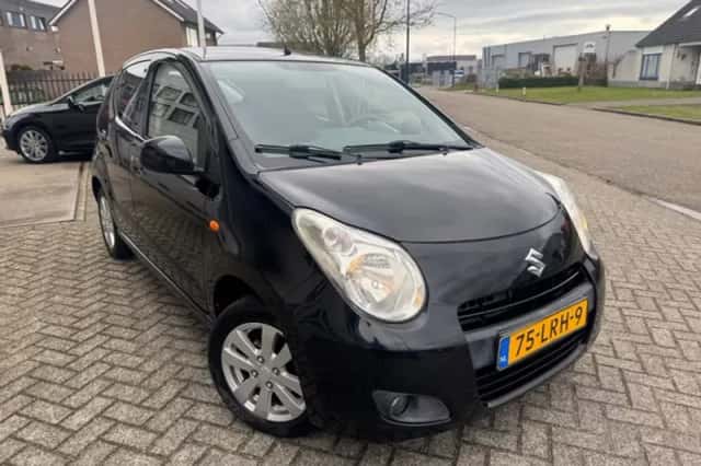 Suzuki Alto (2010) thumbnail 2