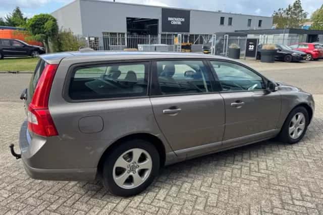 Volvo V70 (2008) thumbnail 4