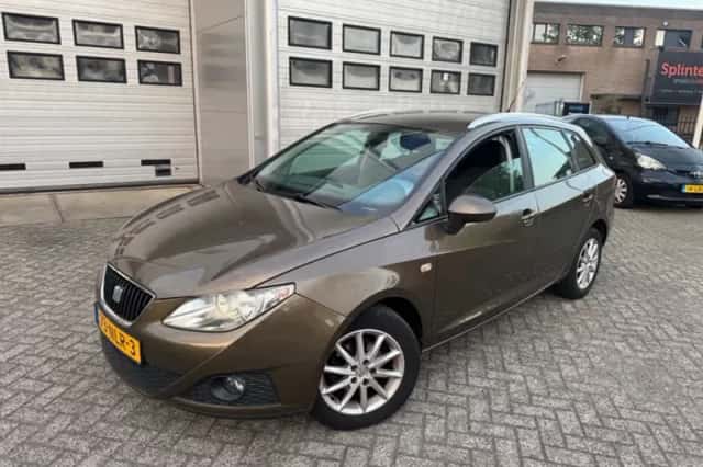SEAT Ibiza (2010) thumbnail 6