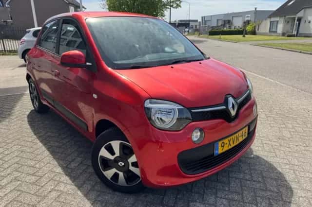 Renault Twingo (2014) thumbnail 2