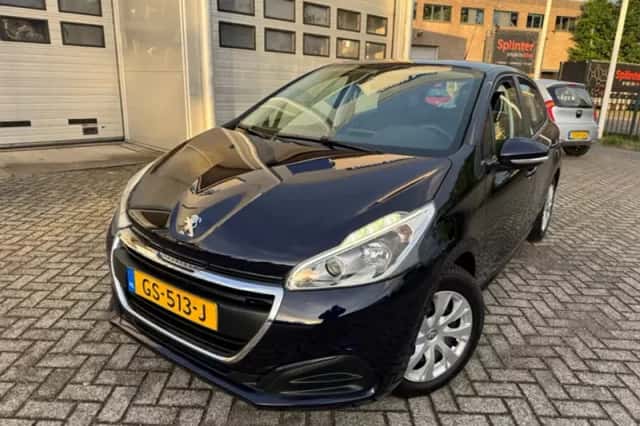Peugeot 208 (2015) thumbnail 4