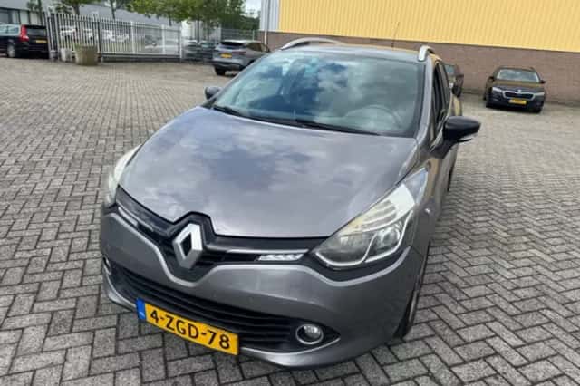 Renault Clio (2015) thumbnail 3