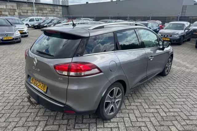 Renault Clio (2015) thumbnail 4