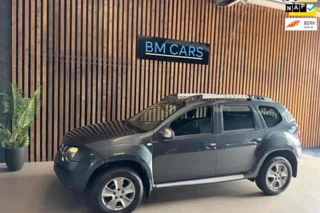 Dacia Duster (2014) thumbnail 1