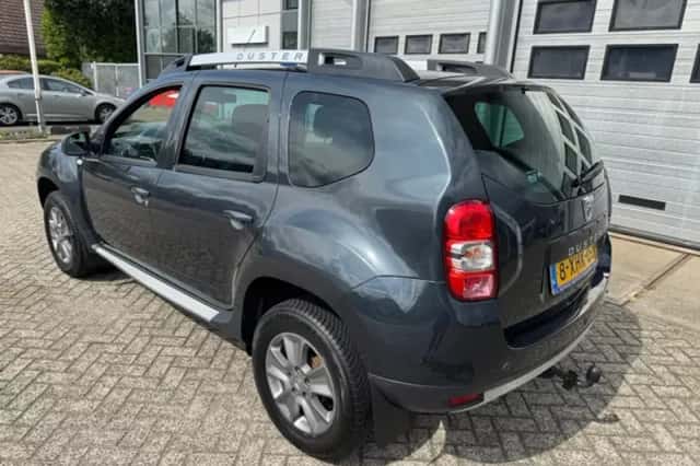 Dacia Duster (2014) thumbnail 3