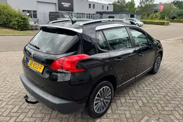 Peugeot 2008 (2016) thumbnail 5
