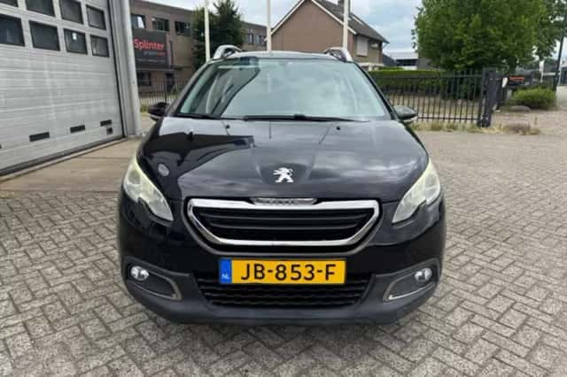 Peugeot 2008 (2016) thumbnail 6