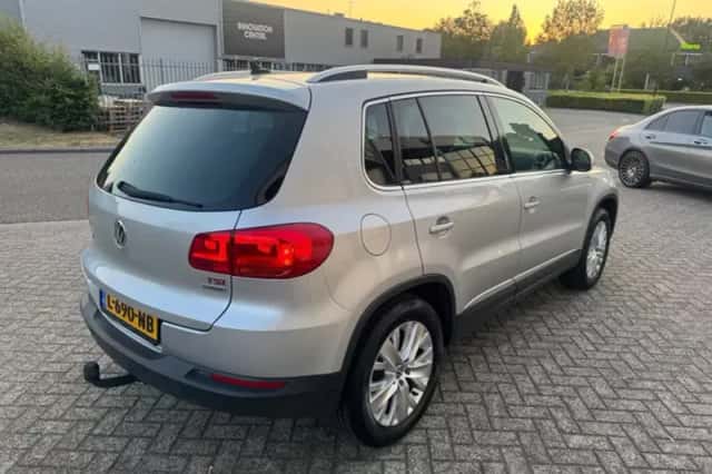 Volkswagen Tiguan (2013) thumbnail 5