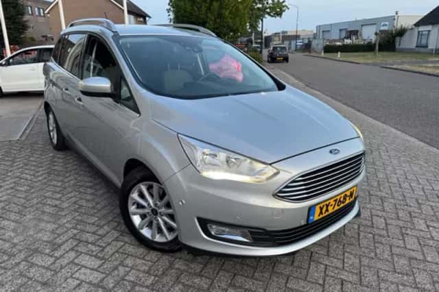 Ford Grand (2018) thumbnail 2