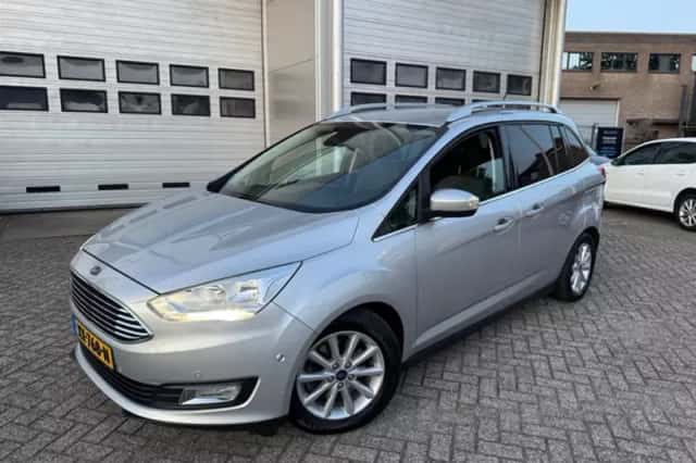 Ford Grand (2018) thumbnail 6