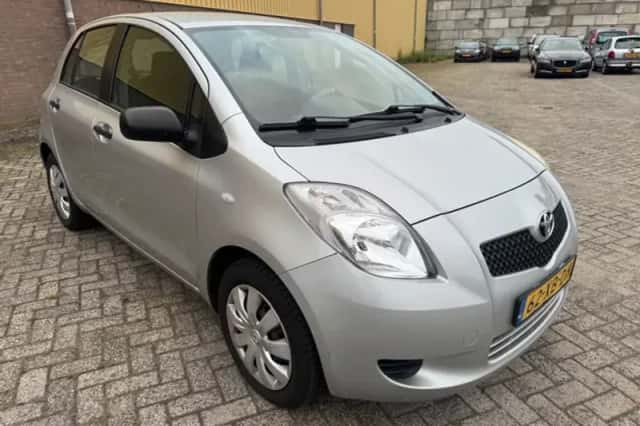 Toyota Yaris (2007) thumbnail 1
