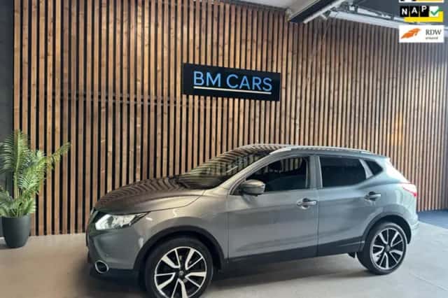 Nissan Qashqai (2016) thumbnail 1