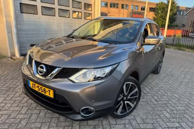Nissan Qashqai (2016) thumbnail 4