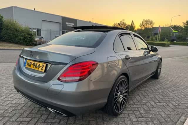 Mercedes-Benz C-Klasse (2015) thumbnail 5