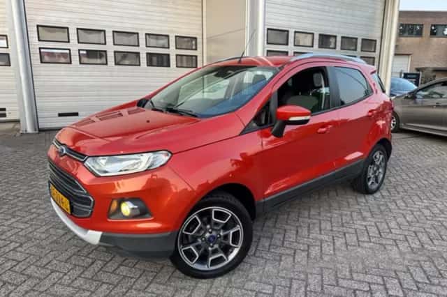 Ford EcoSport (2015) thumbnail 6