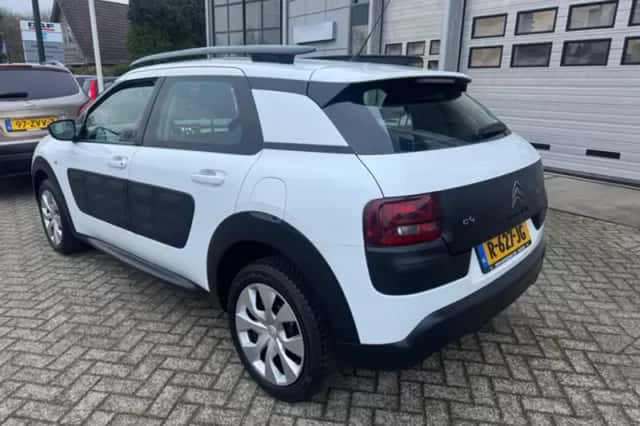 Citroën C4 (2015) thumbnail 3