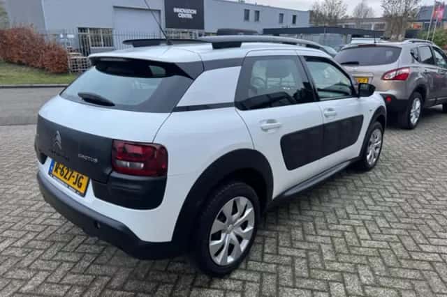 Citroën C4 (2015) thumbnail 5