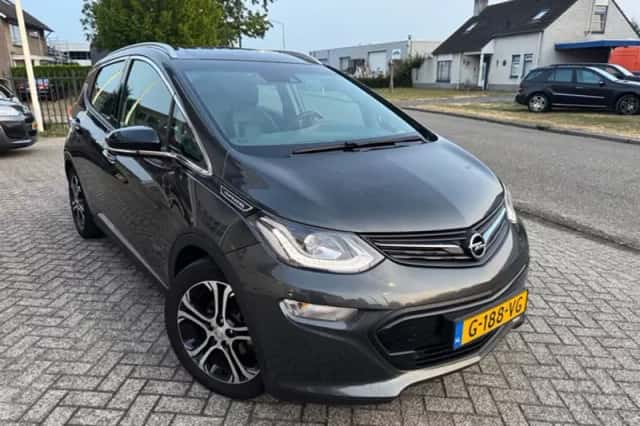 Opel Ampera-e (2019) thumbnail 2