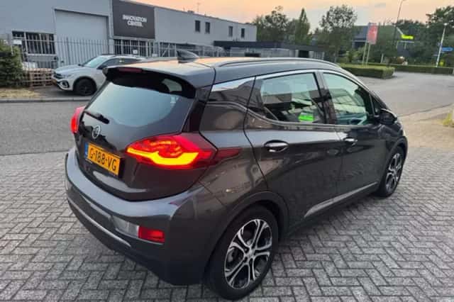 Opel Ampera-e (2019) thumbnail 5